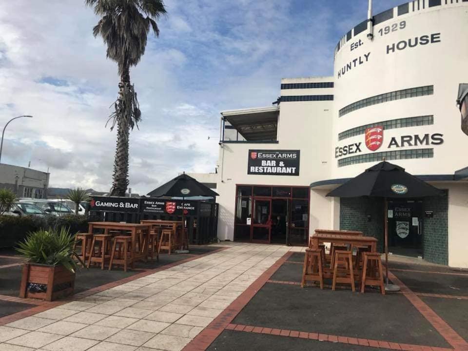 Essex Arms Motel Huntly Ngoại thất bức ảnh